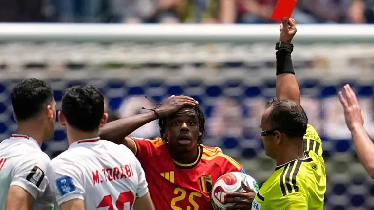 2026年世界杯:比利时0-0伊朗 - 纳森·恩戈伊被罚下,但洛杉矶小组G战平无进球